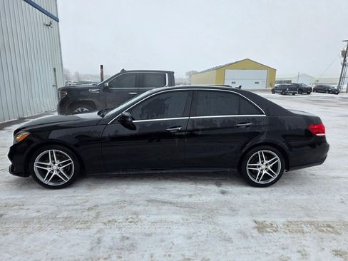 Used 2015 Mercedes-Benz E 350 4MATIC Sedan image 2