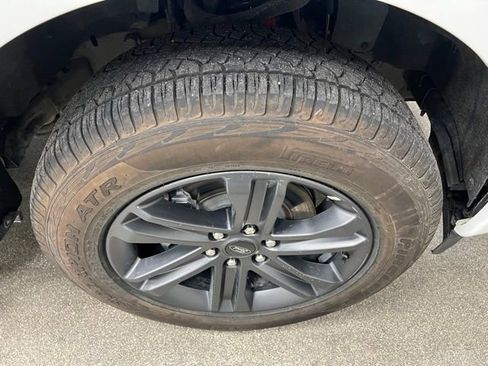 Used 2023 Ford F150 Lariat w/ Equipment Group 502A High image 18