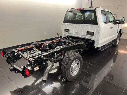 New 2025 Ford F250 XLT w/ Snow Plow Prep Package image 6