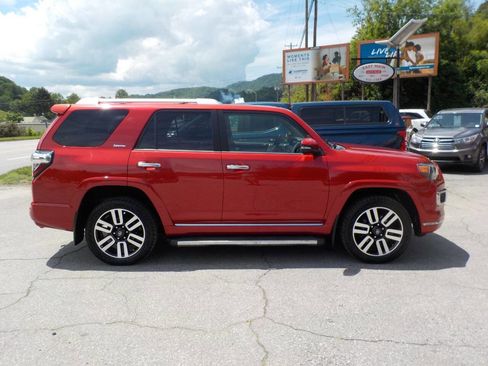 Used 2016 Toyota 4Runner Limited AWD/4WD image 4