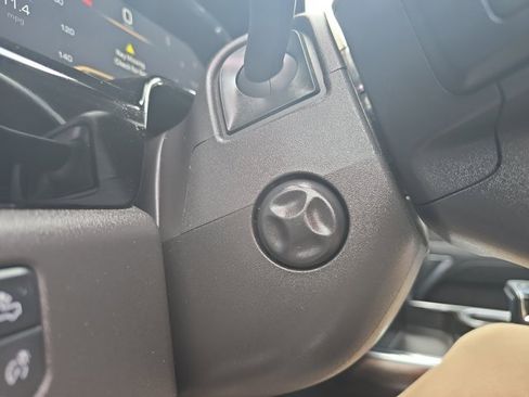 Used 2024 GMC Sierra 1500 SLT w/ SLT Premium Plus Package image 34