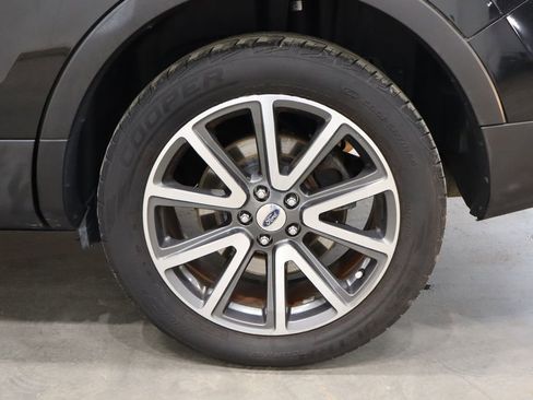 Used 2015 Ford Explorer XLT w/ Equipment Group 202B image 42