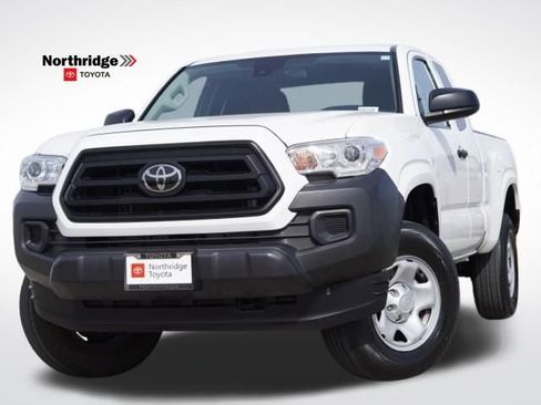 Used 2022 Toyota Tacoma SR image 1