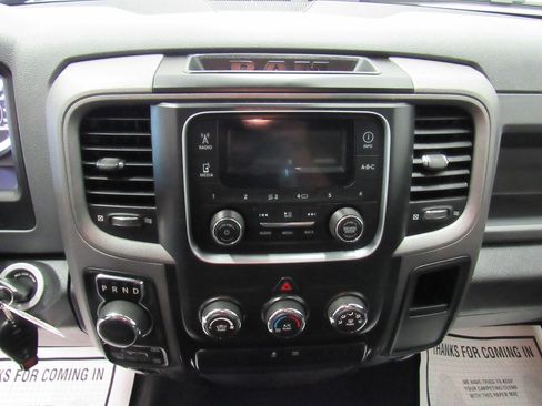 Used 2018 RAM 1500 ST w/ SXT Appearance Group AWD/4WD image 35