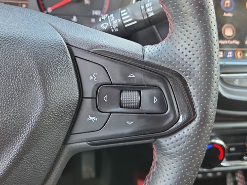 Used 2022 Chevrolet TrailBlazer RS FWD image 20