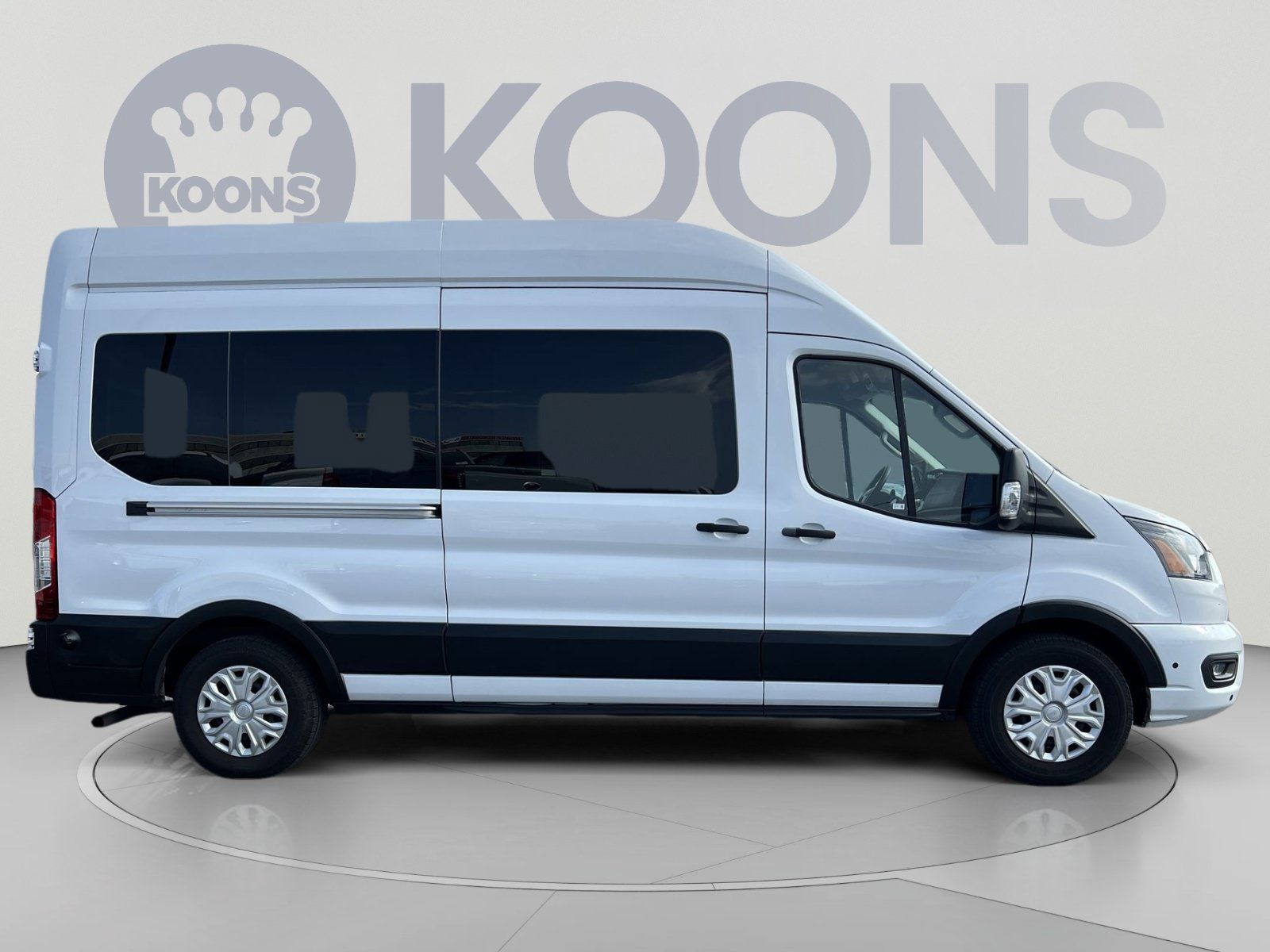 Used 2024 Ford Transit 350 XLT RWD image 8