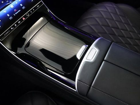 Used 2024 Mercedes-Benz S 580e 4MATIC Sedan image 28