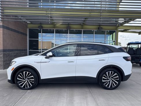 Used 2024 Volkswagen ID.4 S image 7