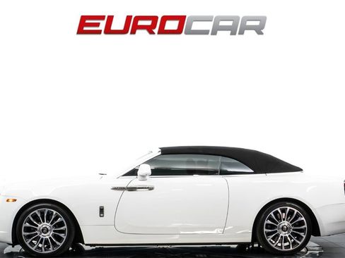 Used 2018 Rolls-Royce Dawn image 3