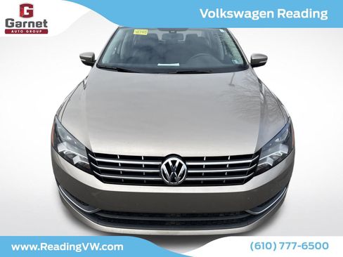 Used 2015 Volkswagen Passat TDI SE image 9