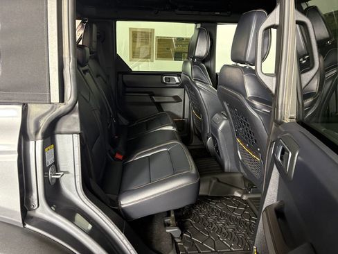 Used 2024 Ford Bronco Badlands AWD/4WD image 34