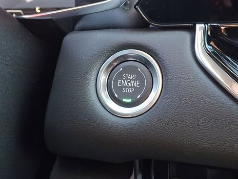 New 2026 GMC Canyon Elevation w/ Convenience Package image 16