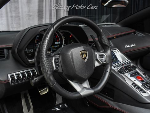 Used 2015 Lamborghini Aventador LP 700-4 AWD/4WD image 8