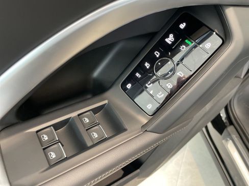 New 2025 Audi Q5 2.0T Premium Plus image 17