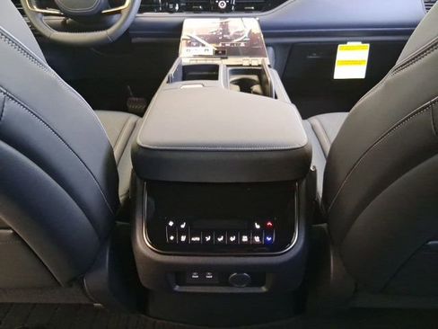 New 2026 INFINITI QX80 SPORT w/ Sport Exterior Package image 27