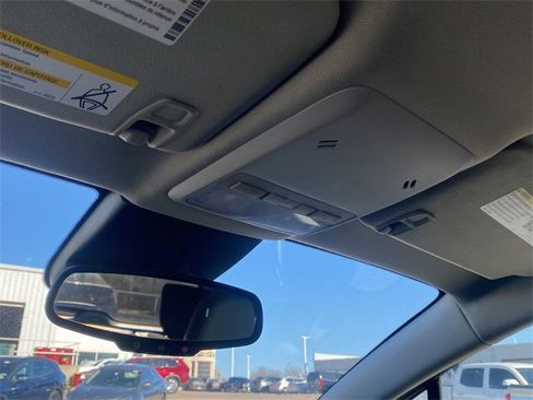 Used 2019 Buick Encore Preferred image 30