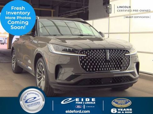 Used 2025 Lincoln Aviator Reserve AWD/4WD image 1