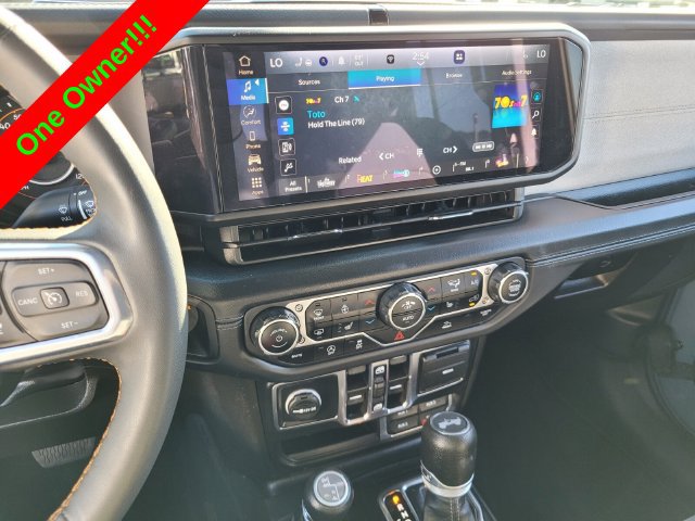 Used 2024 Jeep Wrangler Unlimited Sahara AWD/4WD image 22