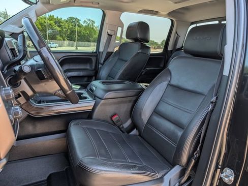 Used 2018 GMC Sierra 1500 Denali w/ Denali Ultimate Package AWD/4WD image 23