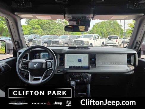 Used 2024 Ford Bronco Black Diamond AWD/4WD image 20