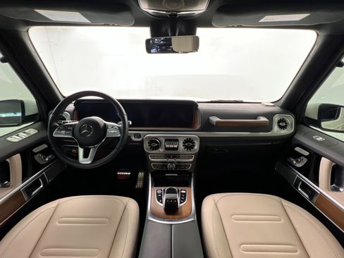 Used 2024 Mercedes-Benz G 550 image 9