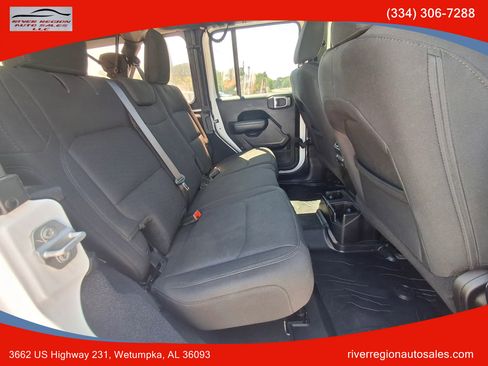 Used 2018 Jeep Wrangler Unlimited Sport S image 15