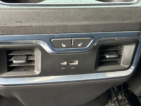 Used 2022 GMC Sierra 1500 Denali w/ Denali Reserve Package AWD/4WD image 17