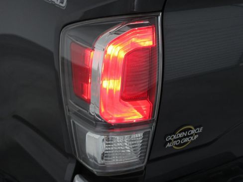 Used 2021 Toyota Tacoma TRD Off-Road AWD/4WD image 51