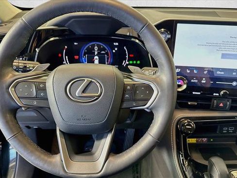 Used 2024 Lexus NX 350 AWD w/ Vision Package image 11