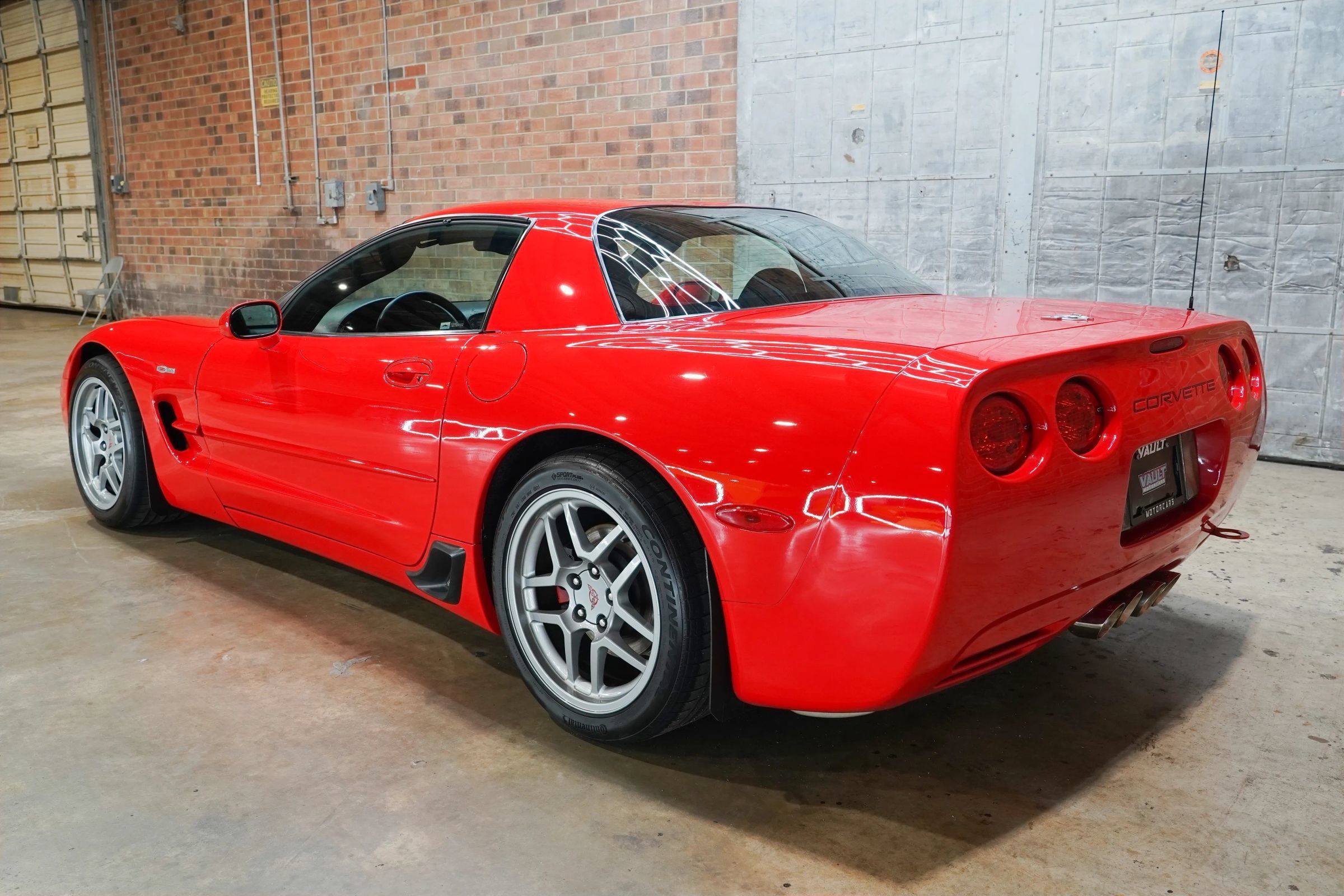 Used 2003 Chevrolet Corvette Z06 w/ Memory Package, 3 Drivers RWD image 9