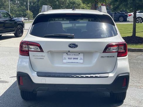 Used 2018 Subaru Outback 2.5i Limited AWD/4WD image 3