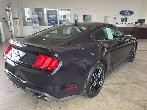 Used 2022 Ford Mustang Premium image 5