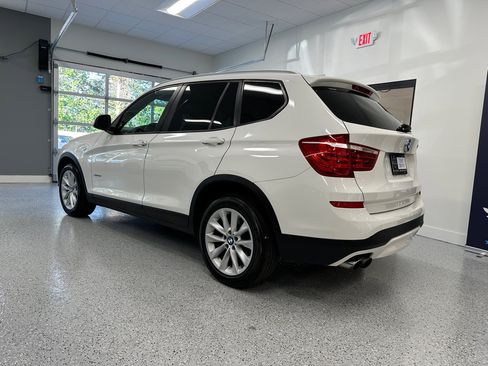 Used 2017 BMW X3 xDrive28i image 5