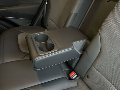 Used 2024 Kia Niro EX image 34