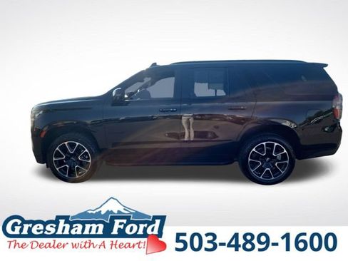 Used 2023 Chevrolet Tahoe RST w/ Luxury Package AWD/4WD image 3