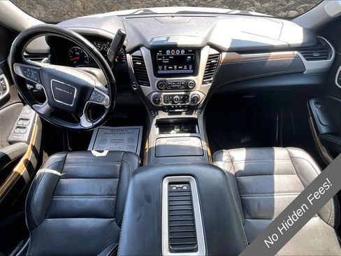 Used 2020 GMC Yukon Denali w/ Denali Premium Package AWD/4WD image 14
