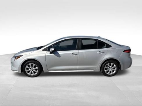 Used 2024 Toyota Corolla LE FWD image 12