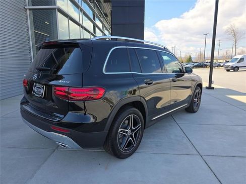 New 2026 Mercedes-Benz GLB 250 4MATIC image 3