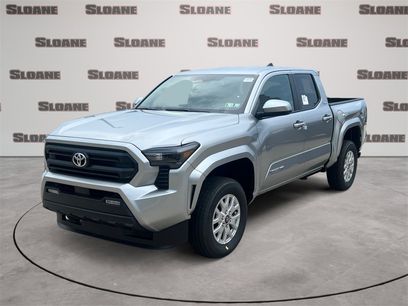 New 2025 Toyota Tacoma SR5