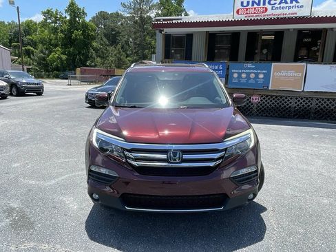 Used 2018 Honda Pilot Touring image 2