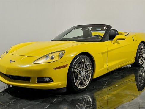 Used 2006 Chevrolet Corvette Convertible w/ Preferred Equipment Group RWD image 5