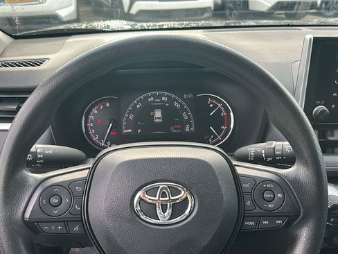 Used 2023 Toyota RAV4 XLE image 19