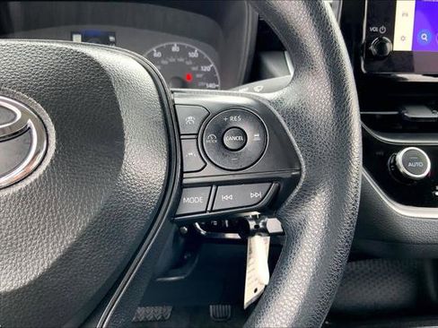 Certified 2025 Toyota Corolla LE image 24