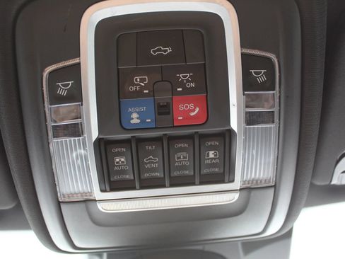 Used 2019 RAM 1500 Limited RWD image 26