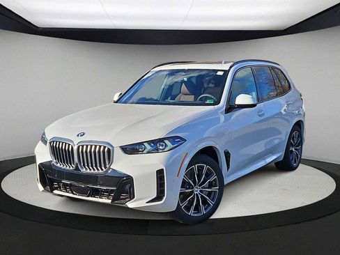 New 2026 BMW X5 xDrive50e w/ M Sport Package image 1