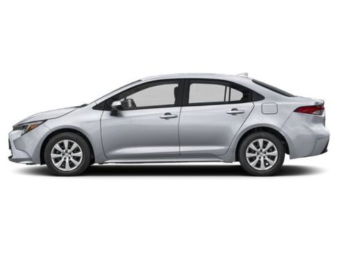 Used 2026 Toyota Corolla LE FWD image 3