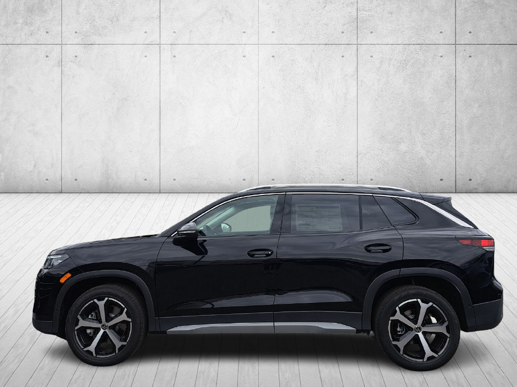 Used 2026 Volkswagen Tiguan SE AWD/4WD image 8