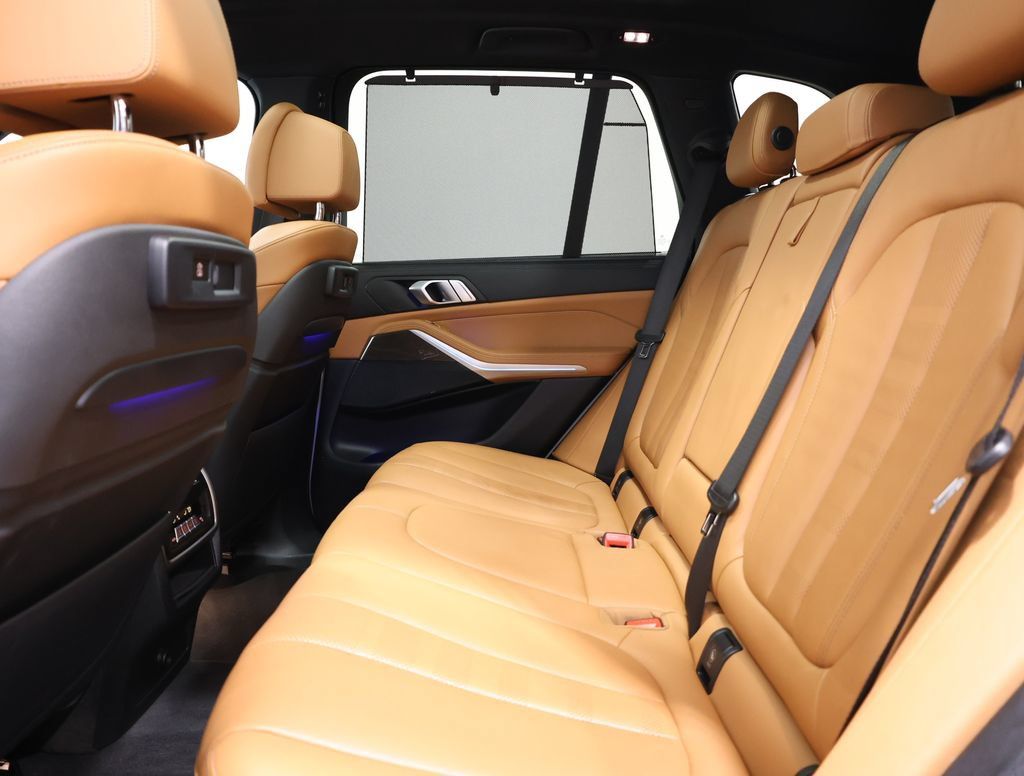 Used 2022 BMW X5 sDrive40i w/ M Sport Package RWD image 27