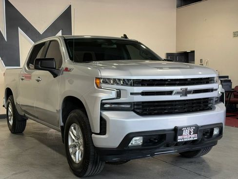 Used 2022 Chevrolet Silverado 1500 RST AWD/4WD image 2