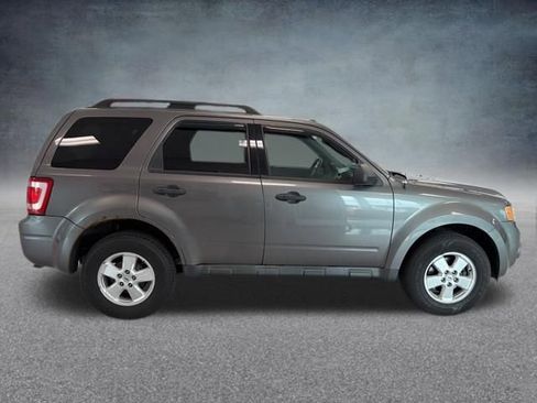 Used 2011 Ford Escape XLT image 5